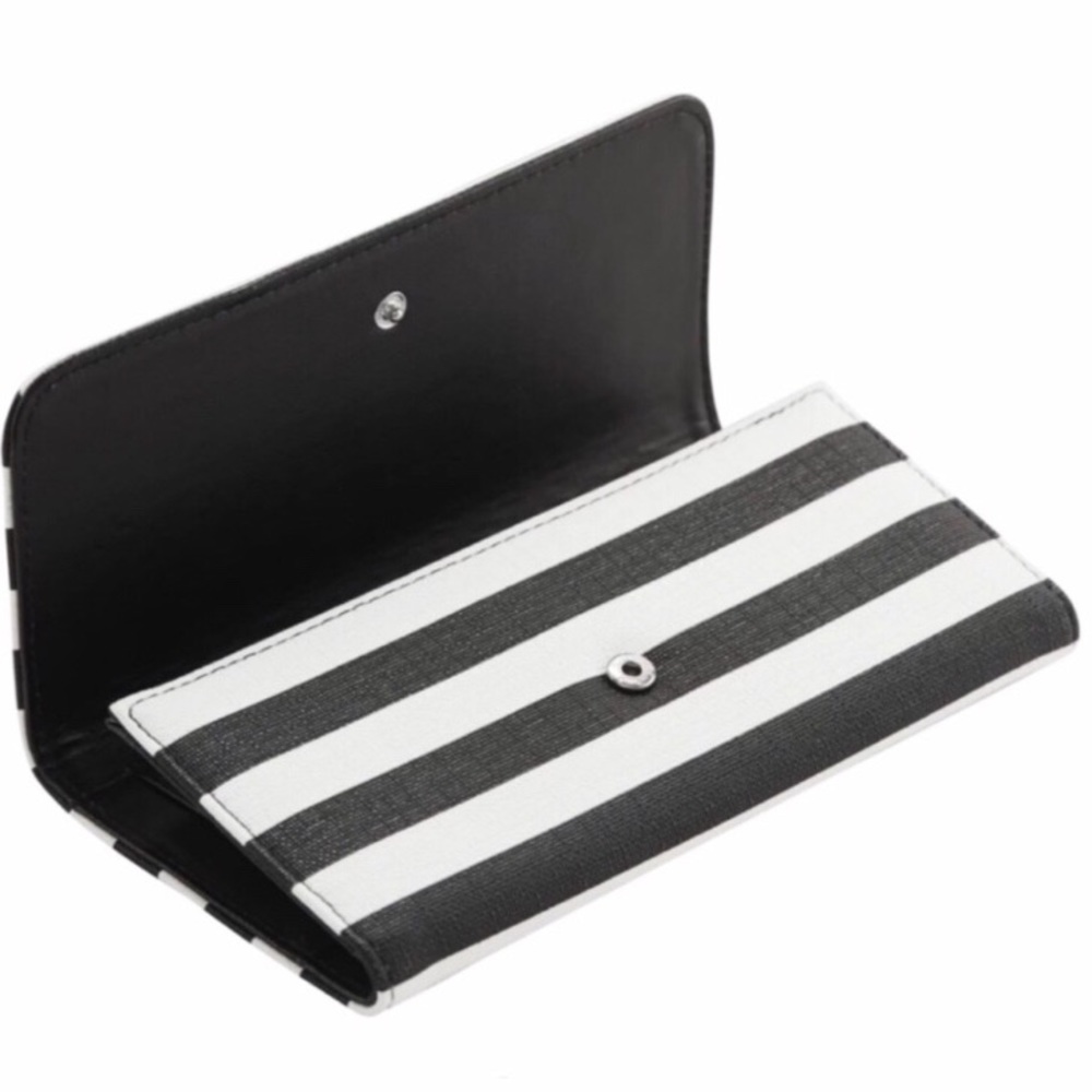 Kut from the Kloth slim striped wallet in black & white VEGAN